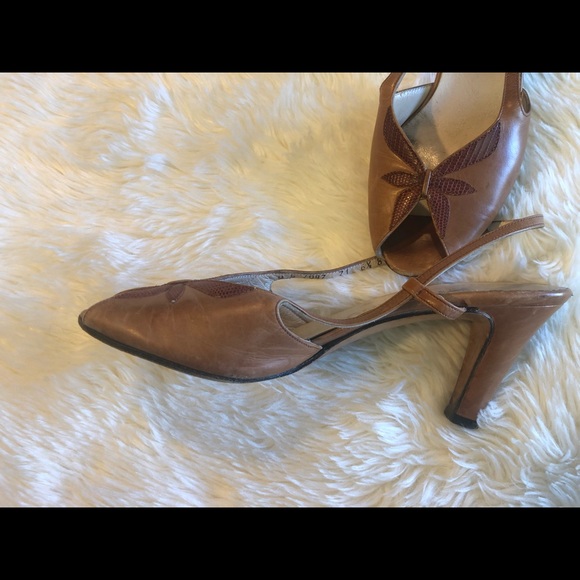 Salvatore Ferragamo Strappy Two Tone Leather Heeled Sandals Sz 6.5 - Picture 9 of 9